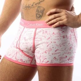 Фото Мужские трусы боксеры Calvin Klein 365 Pink Picasso Print